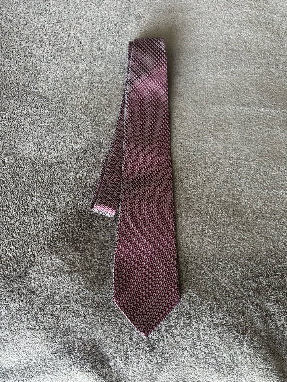Brooks Brothers burgundy Geometric Silk Tie